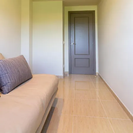Llevantina 36 - Atico Con Gran Terraza Y Vistas Al Mar En Llanca. - Es-228-66