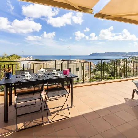 Llevantina 36 - Atico Con Gran Terraza Y Vistas Al Mar En Llanca. - Es-228-66 Apartment *